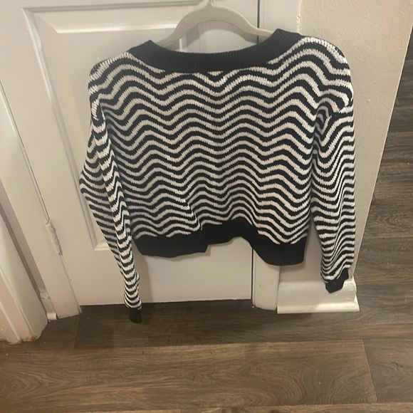 EUC Pacsun Sweater Size XS  Very Soft Cotton - Picture 3 of 4